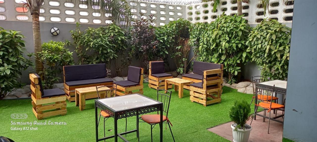 Hotel Saphir Abidjan Eksteriør billede